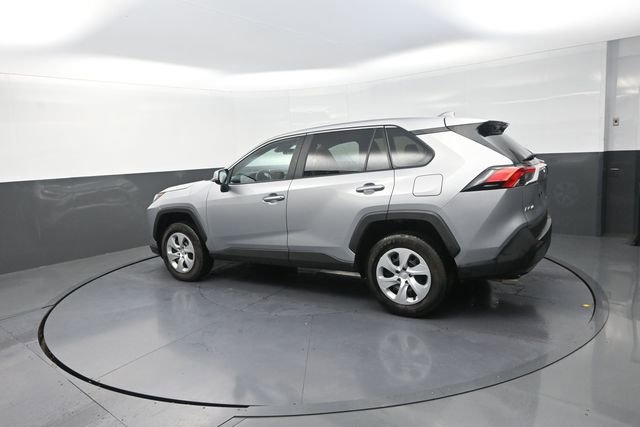 Used 2025 Toyota RAV4 LE AWD/4WD image 42