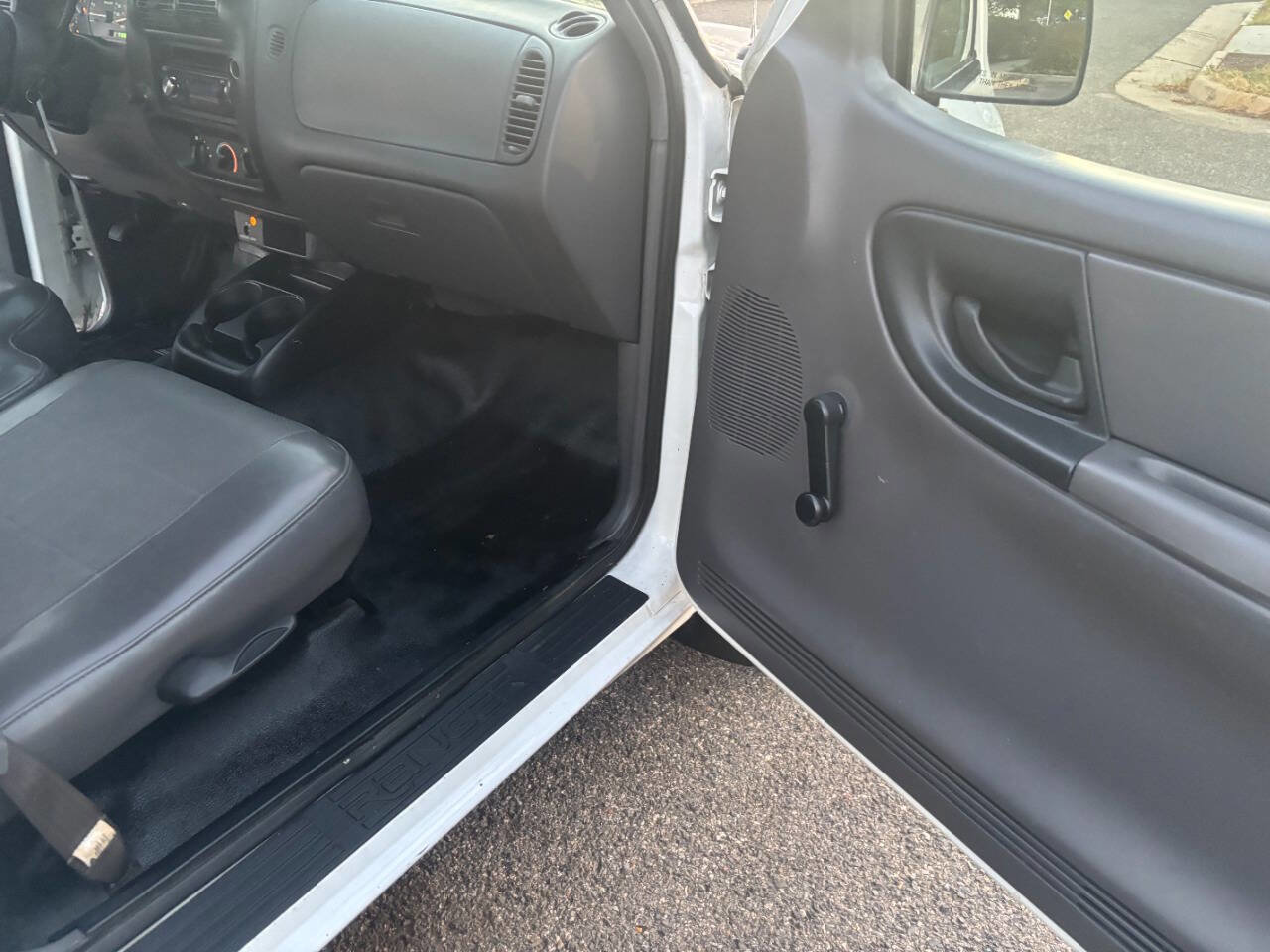 Used 2001 Ford Ranger XL image 18