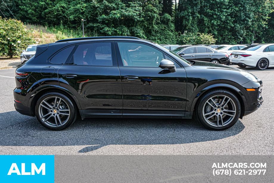 Used 2023 Porsche Cayenne S Platinum w/ Premium Package Plus AWD/4WD image 8