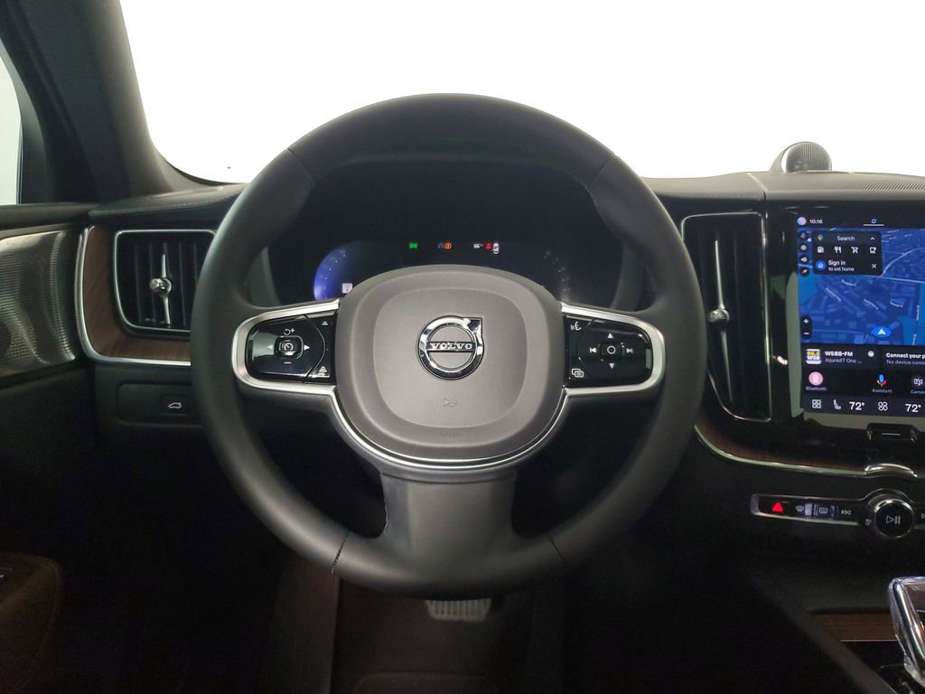 Used 2023 Volvo XC60 B5 Ultimate FWD image 18