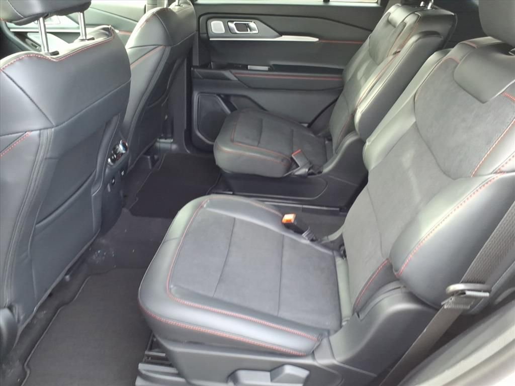 New 2026 Ford Explorer ST w/ Sun And Sound Package image 5