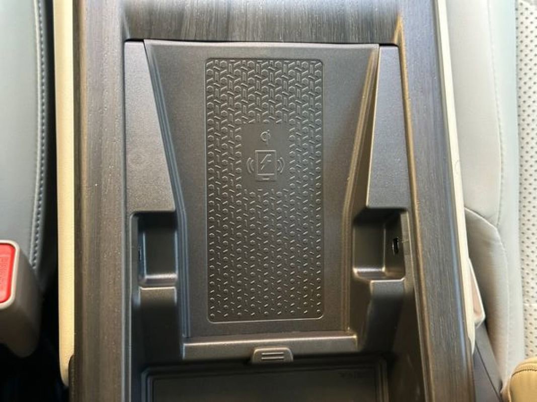 Used 2023 Nissan Ariya Evolve+ image 45