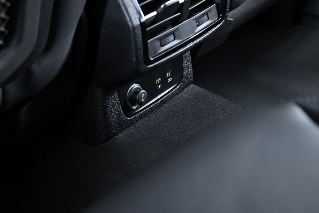 Used 2024 Audi Q3 2.0T Premium Plus w/ Premium Plus Package image 30