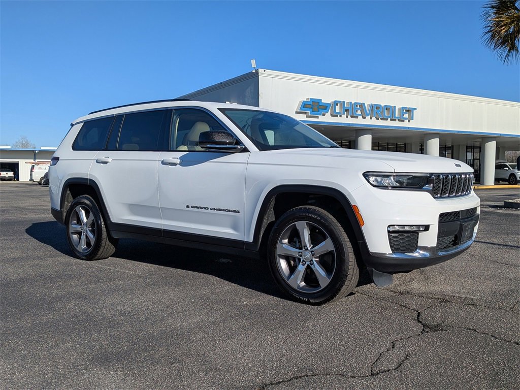 Used 2022 Jeep Grand Cherokee L Limited image 2