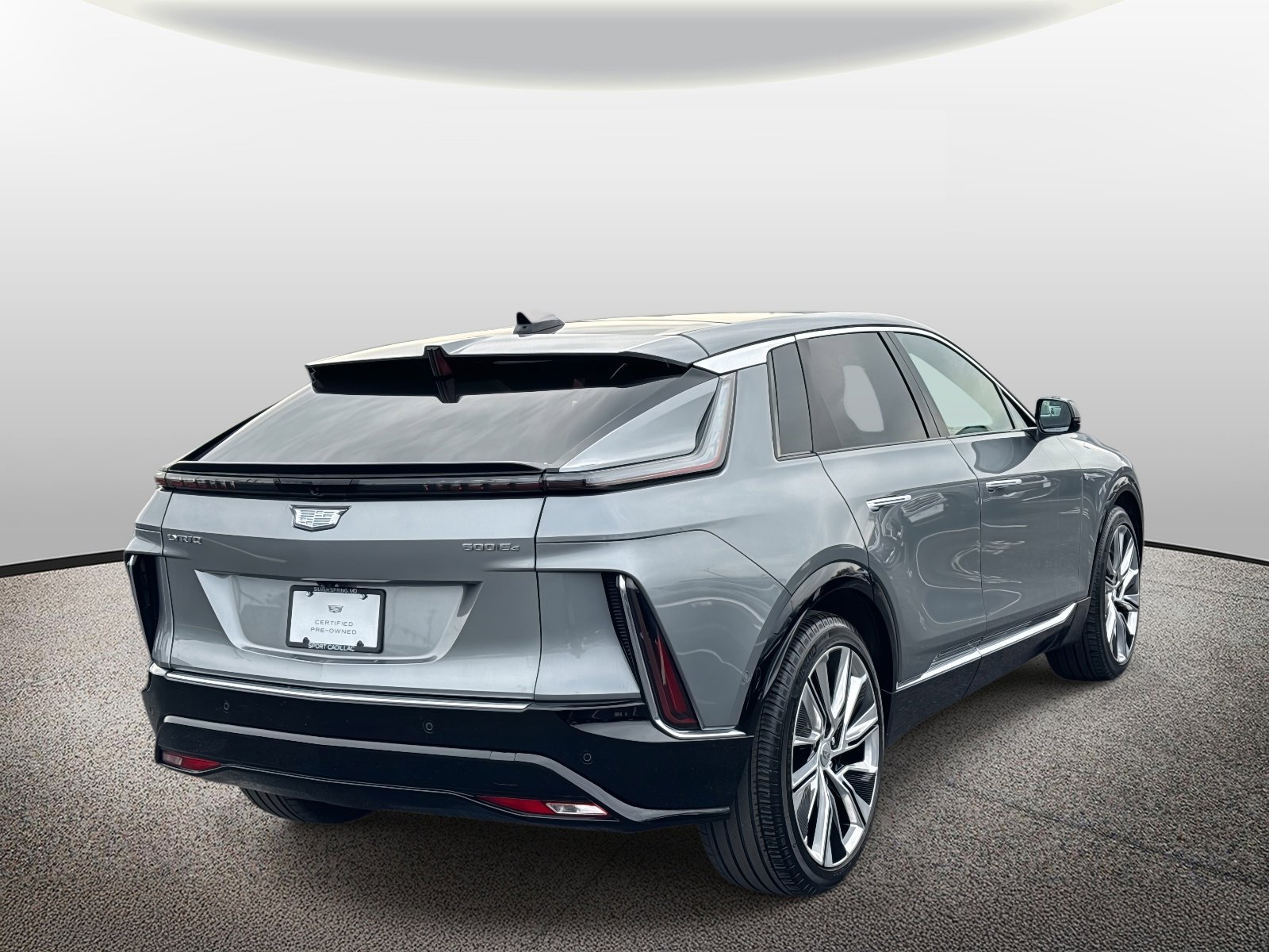 Certified 2024 Cadillac Lyriq Luxury w/ LPO, Floor Liner Package image 26