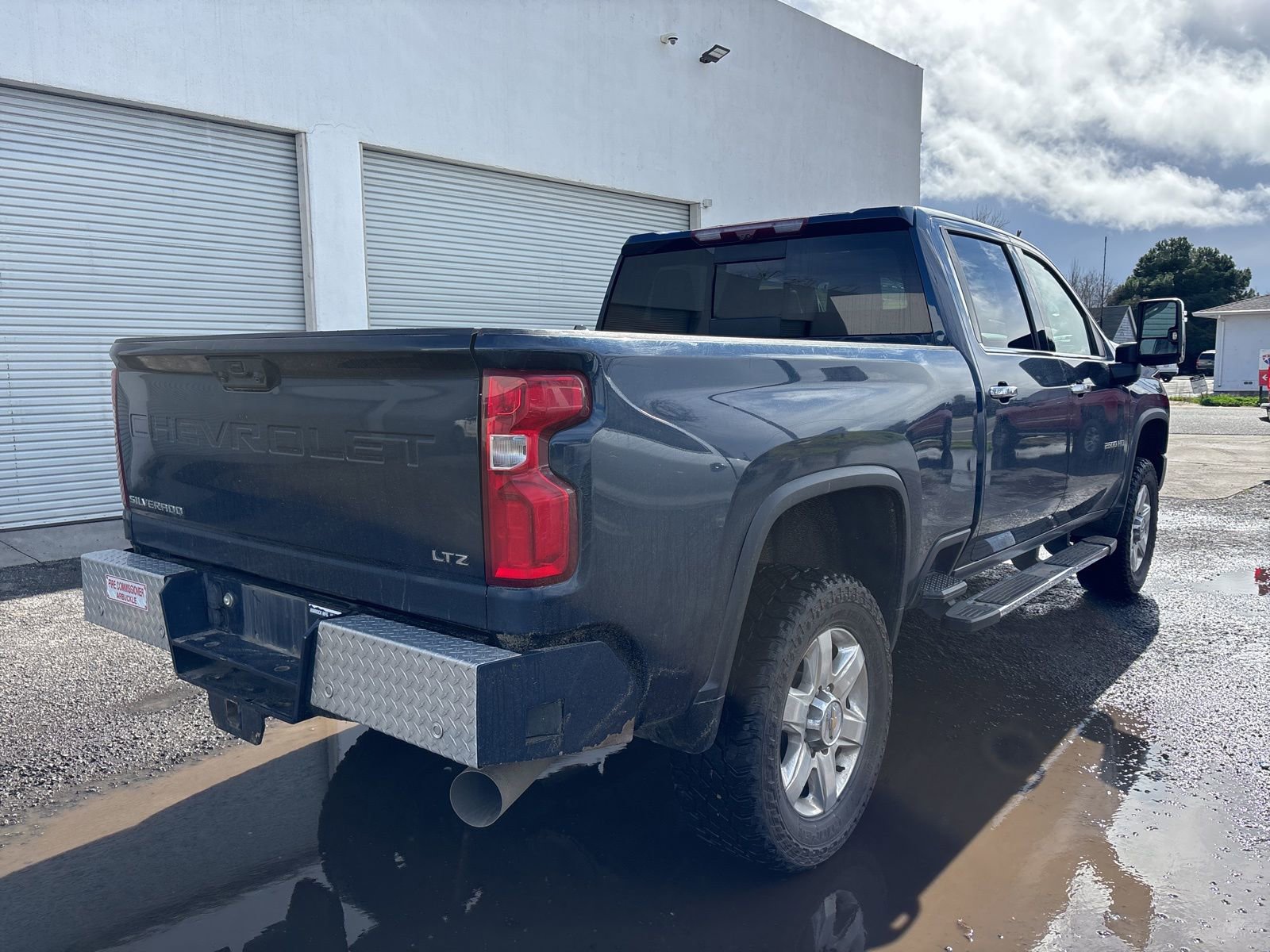 Used 2022 Chevrolet Silverado 2500 LTZ w/ LTZ Plus Package image 4