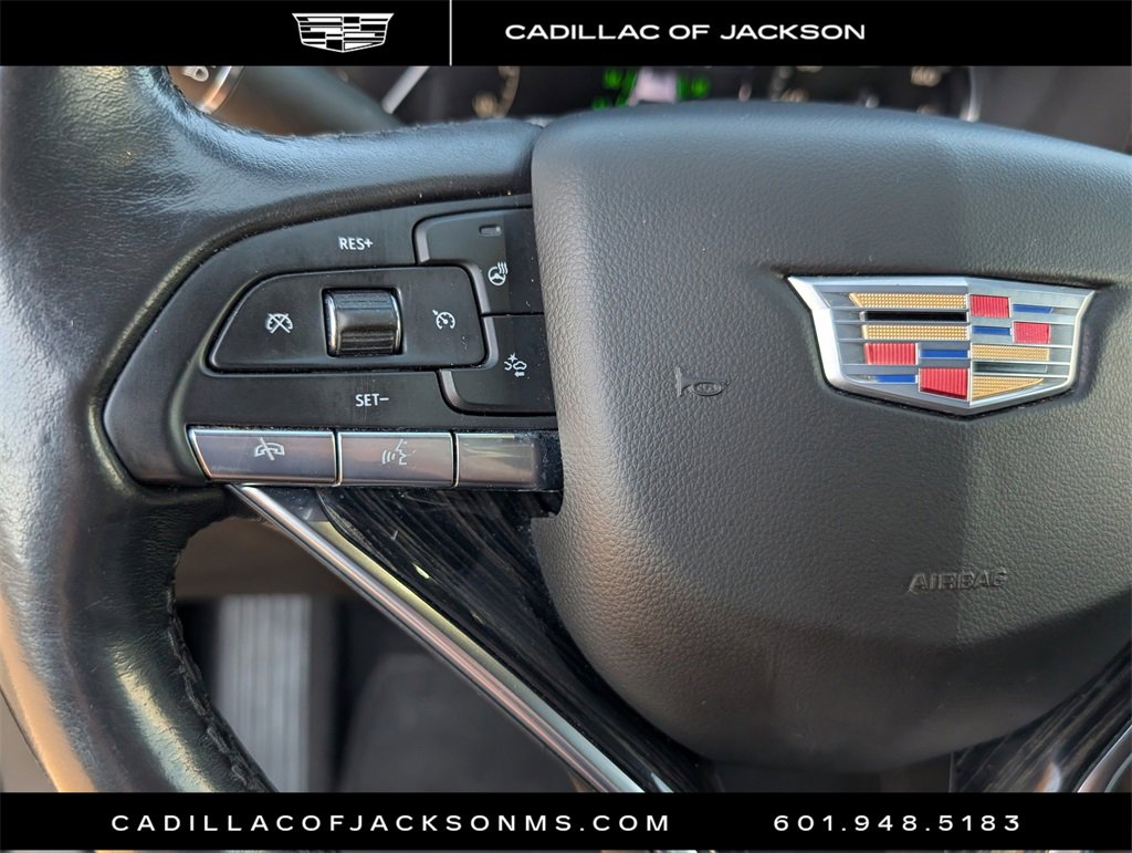 Used 2022 Cadillac XT6 Premium Luxury image 10