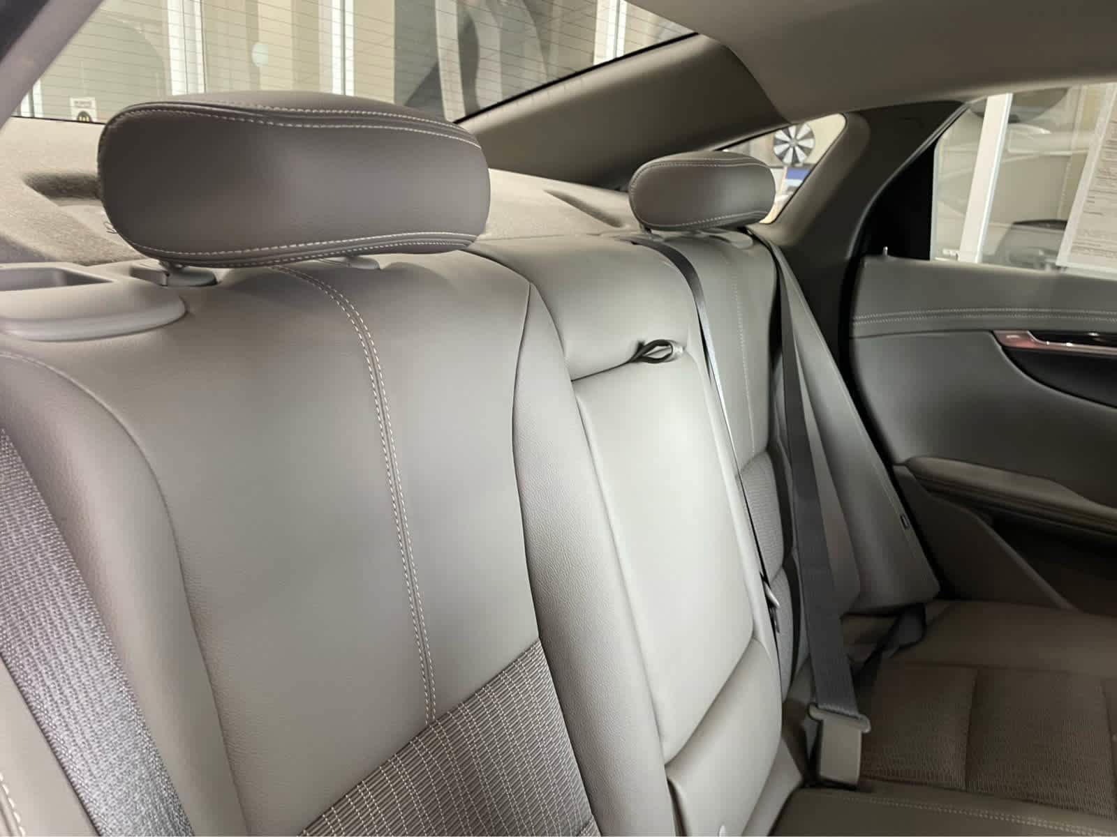 Used 2018 Chevrolet Impala LT w/ LT Convenience Package FWD image 37
