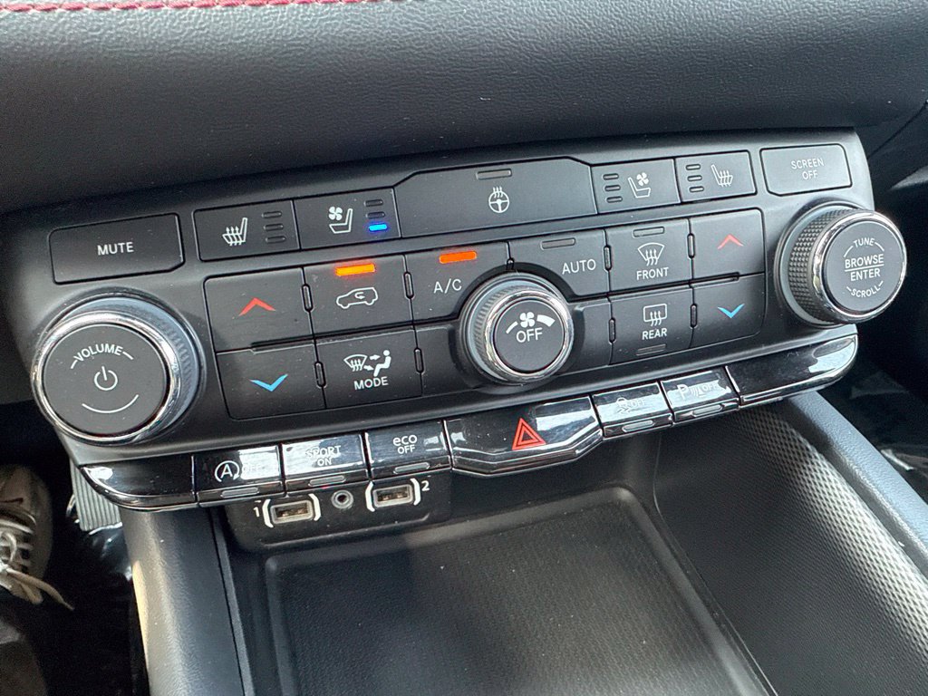 Used 2024 Dodge Durango GT AWD/4WD image 32