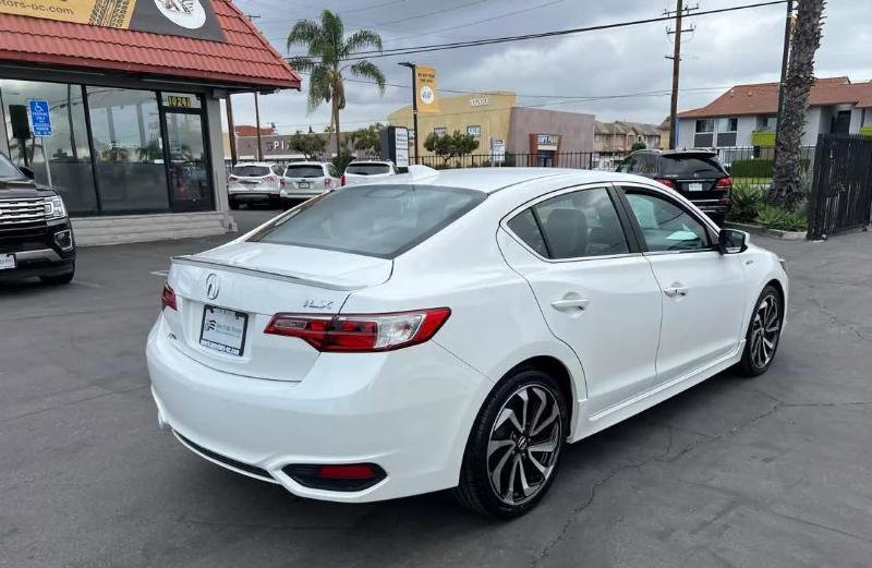 Used 2018 Acura ILX image 4