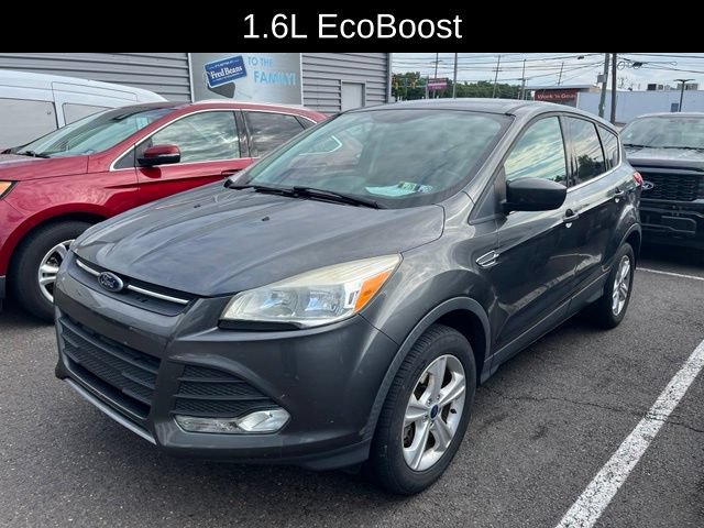 Used 2016 Ford Escape SE w/ SE Cold Weather Package AWD/4WD image 2