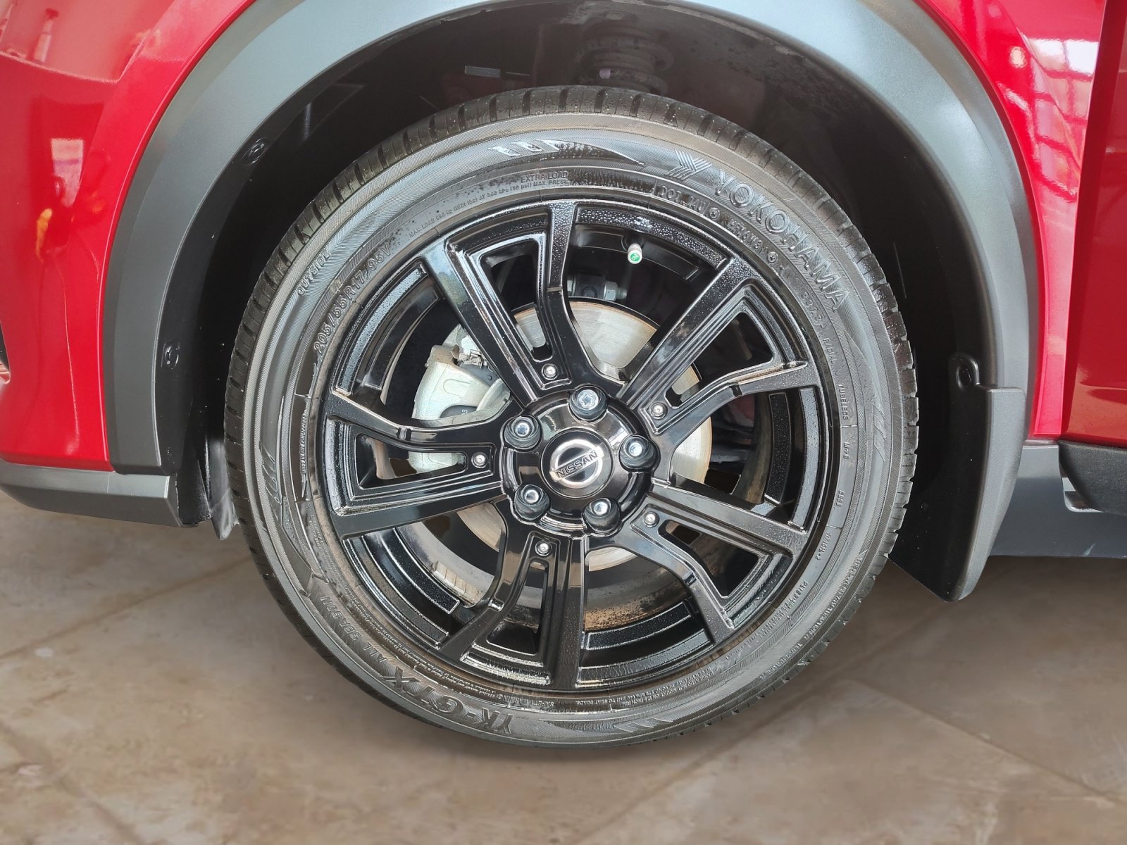 Used 2021 Nissan Kicks SR w/ SR Premium Package FWD image 29