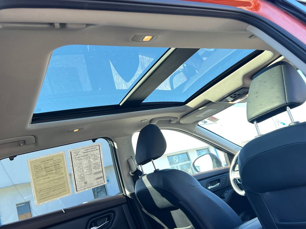 Used 2022 Nissan Rogue SL w/ SL Premium Package image 14