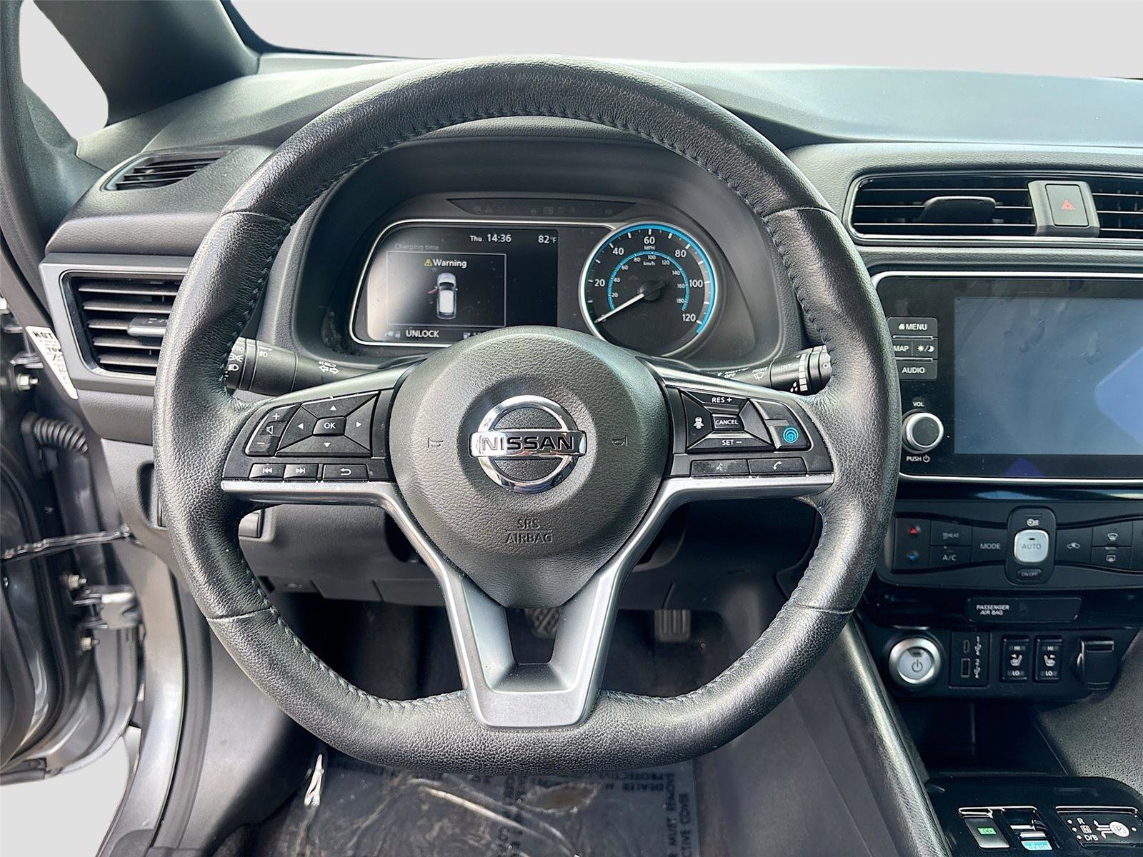 Used 2022 Nissan Leaf SV Plus FWD image 11