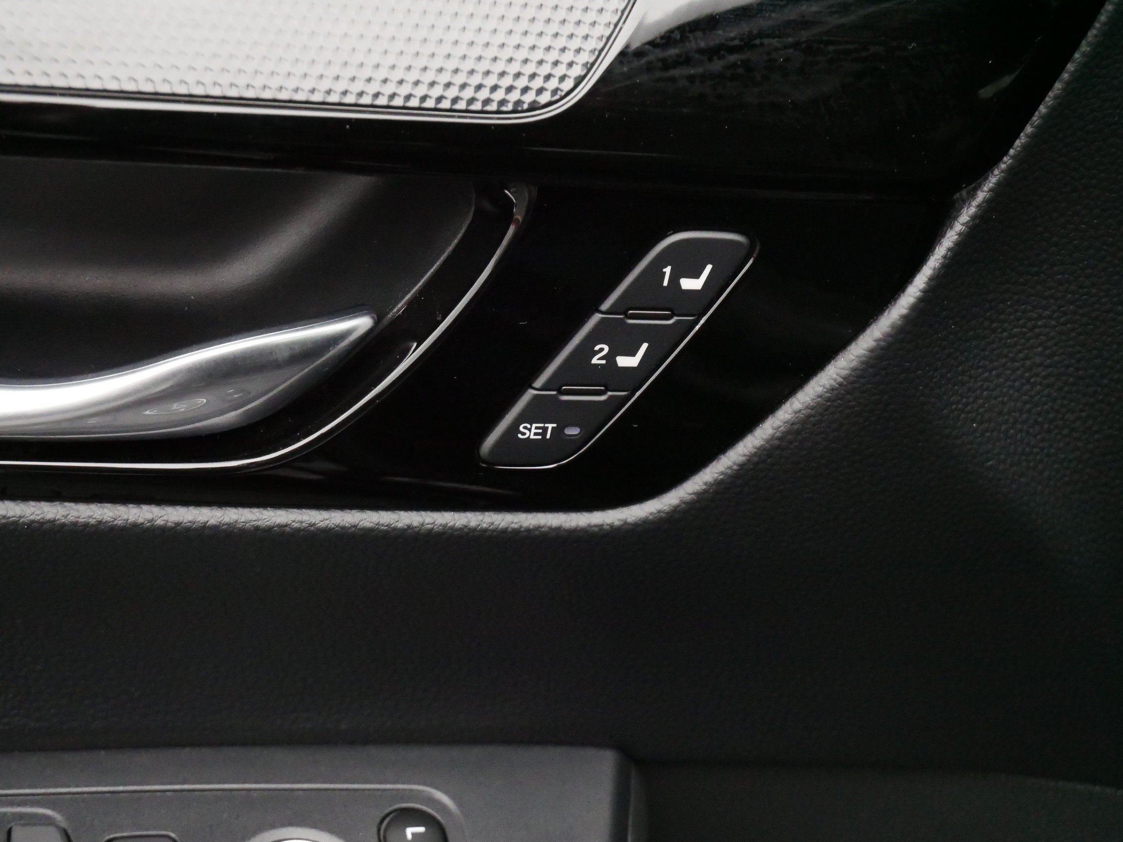 Used 2024 Honda CR-V EX-L image 19