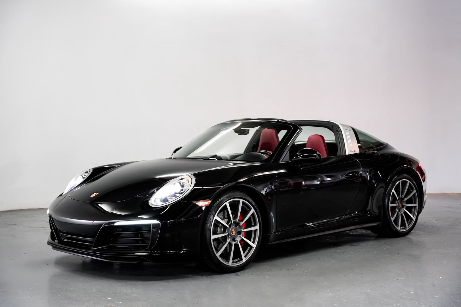 Used 2018 Porsche 911 Targa 4S AWD/4WD image 6