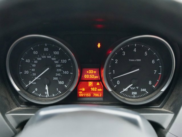 Used 2015 BMW Z4 sDrive35i image 14