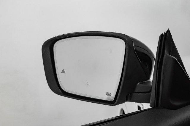 Used 2019 Maserati Levante image 36