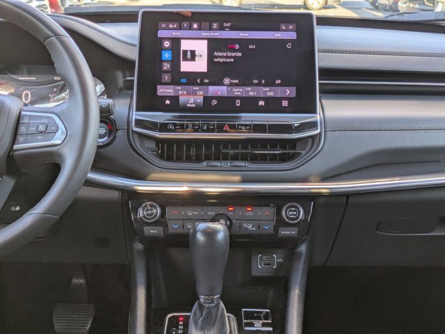 Used 2023 Jeep Compass Limited image 10