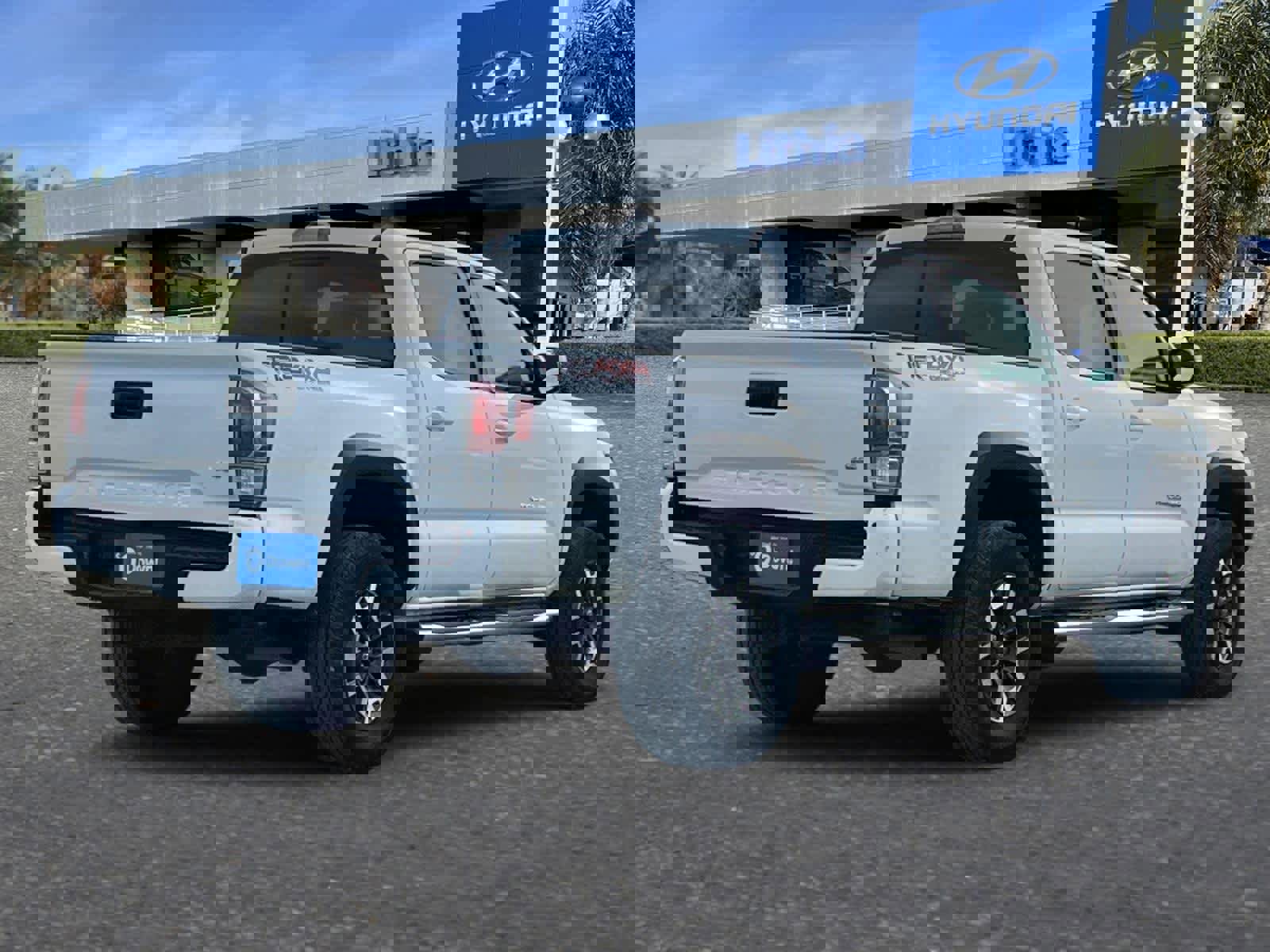 Used 2022 Toyota Tacoma TRD Off-Road image 3