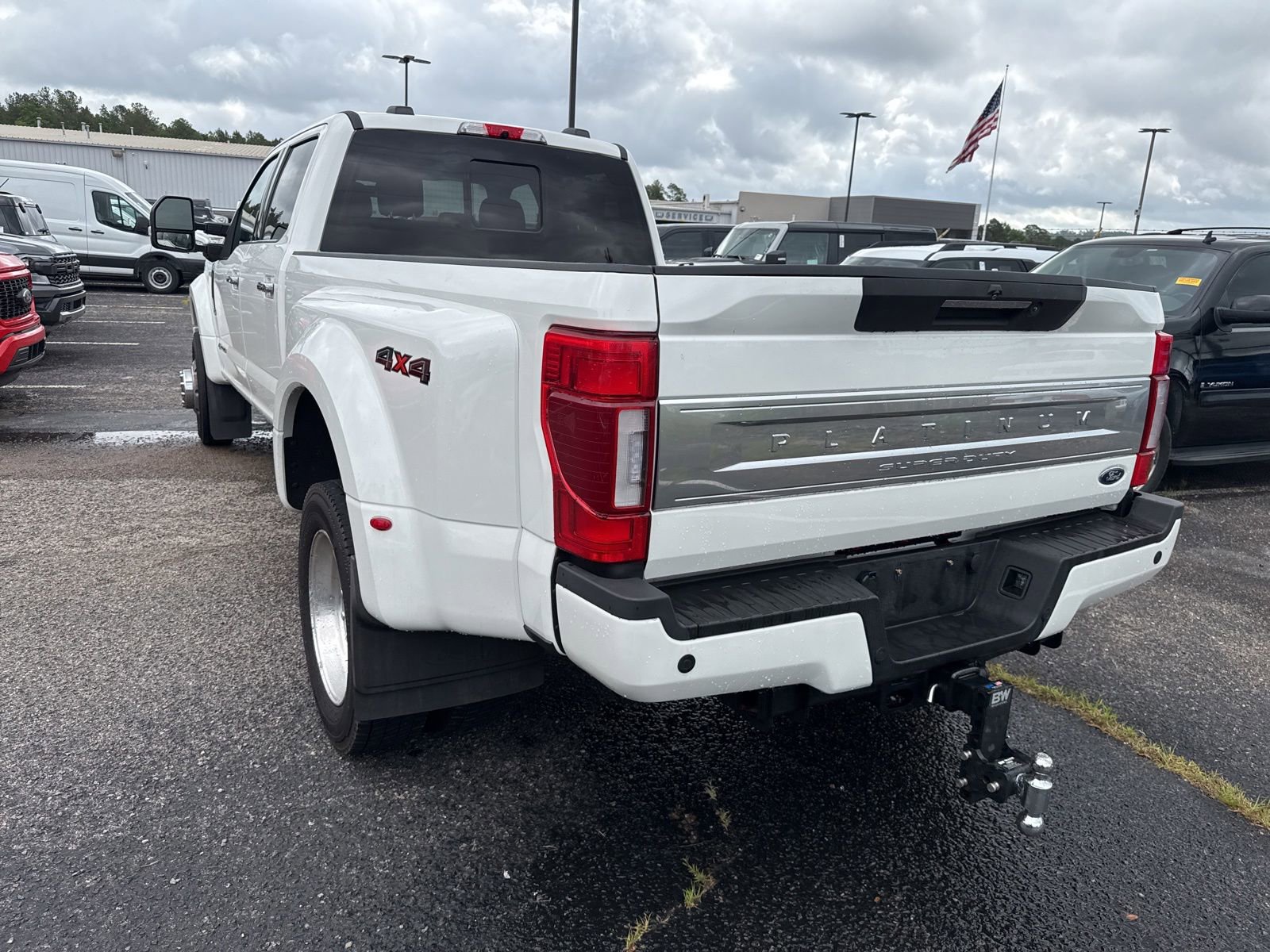 Used 2022 Ford F450 Platinum AWD/4WD image 5