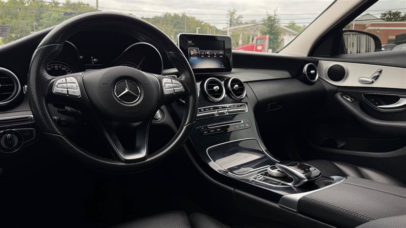 Used 2015 Mercedes-Benz C 300 Sedan image 24