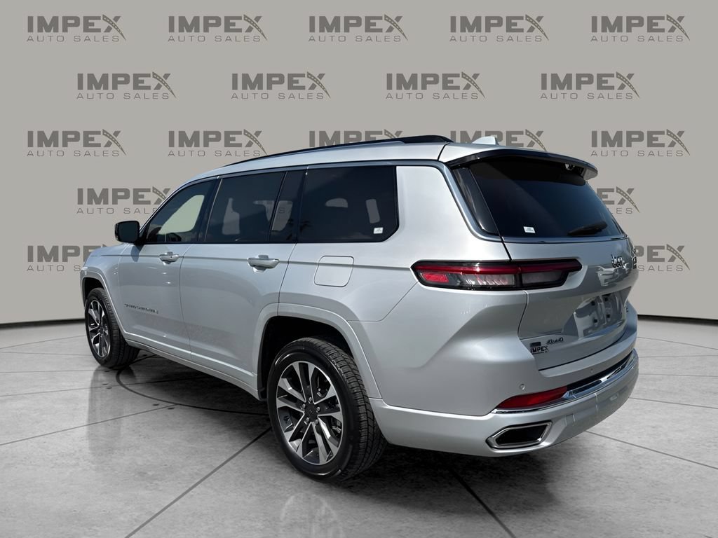 Used 2021 Jeep Grand Cherokee L Overland w/ Luxury Tech Group IV AWD/4WD image 3