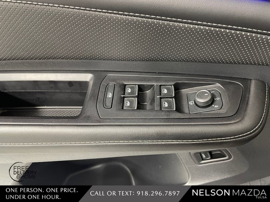 Used 2024 Volkswagen Atlas SEL Premium R-Line image 21