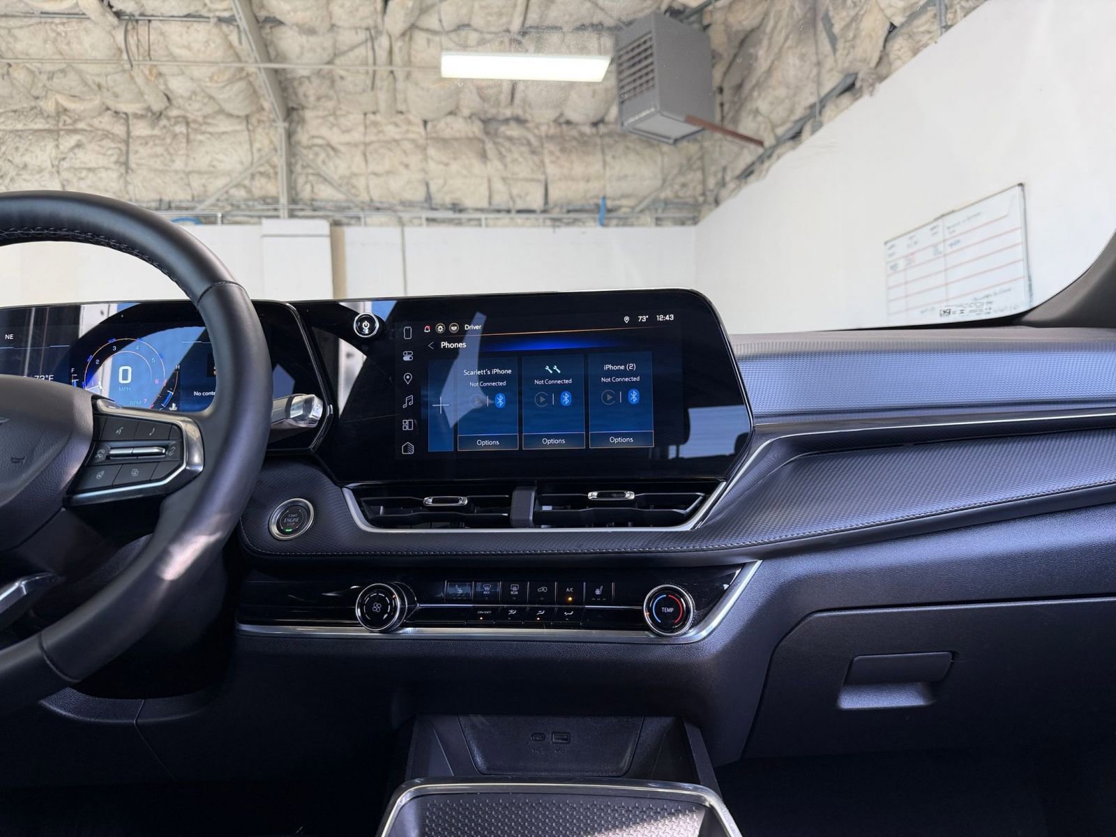 Used 2025 Chevrolet Equinox LT image 18