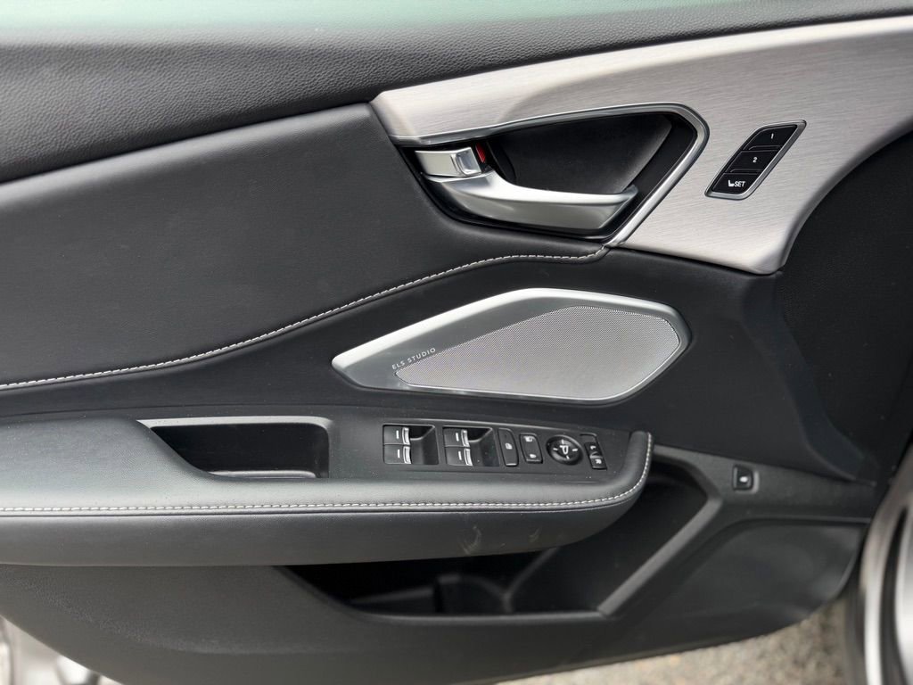Used 2023 Acura RDX AWD w/ Technology Package image 17
