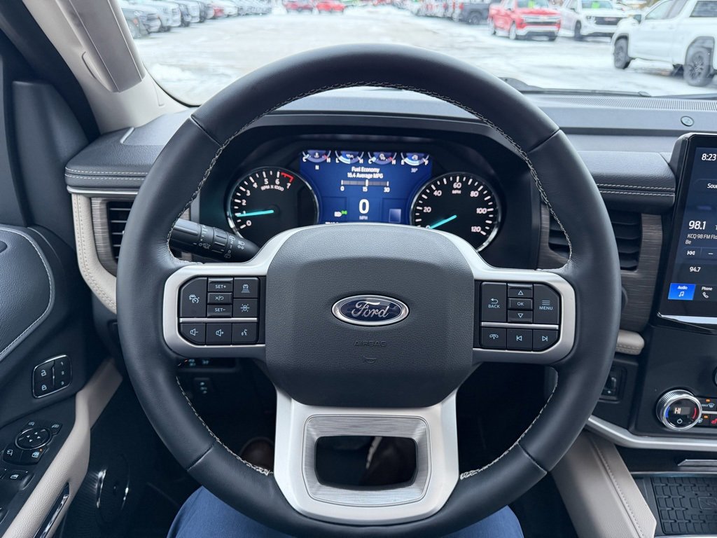 Used 2023 Ford Expedition Max Limited image 23