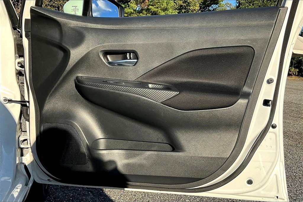 Used 2022 Nissan Versa SV image 24