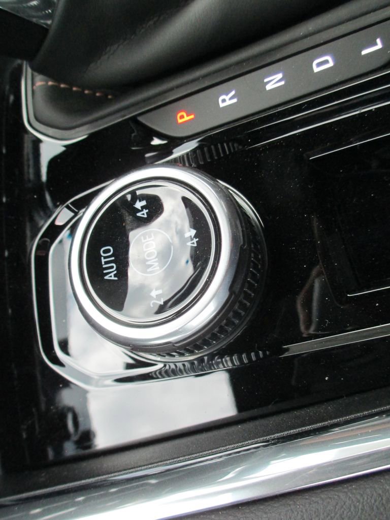 New 2026 GMC Canyon AT4 w/ Nightfall Essentials Package image 16