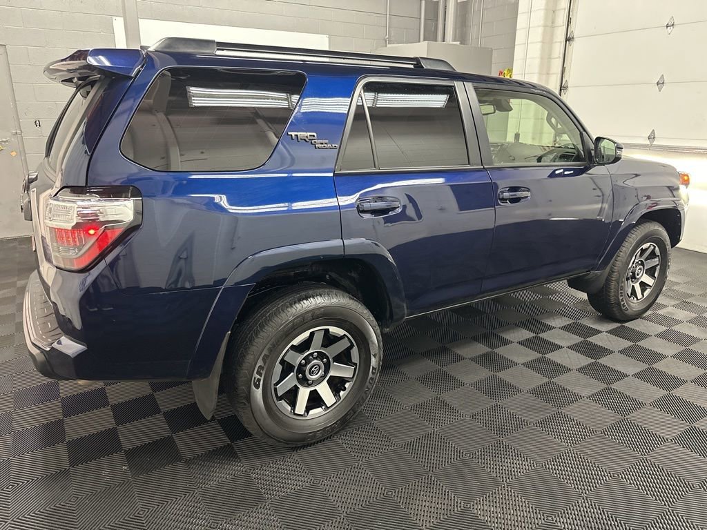 Used 2022 Toyota 4Runner TRD Off-Road Premium image 10