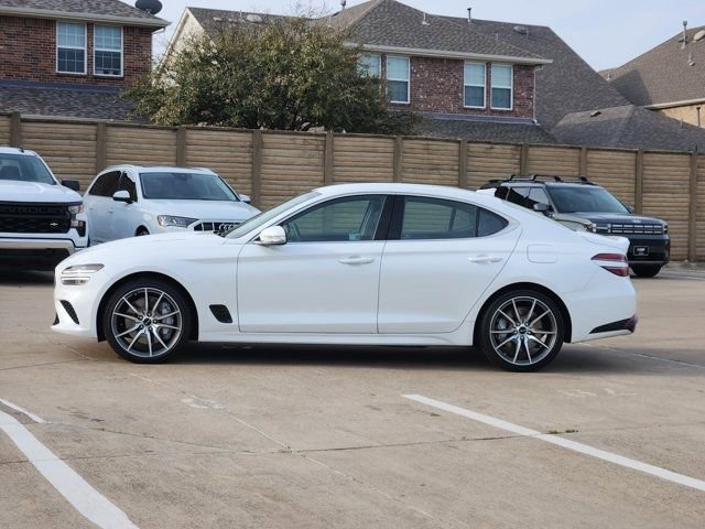 Used 2025 Genesis G70 2.5T image 13