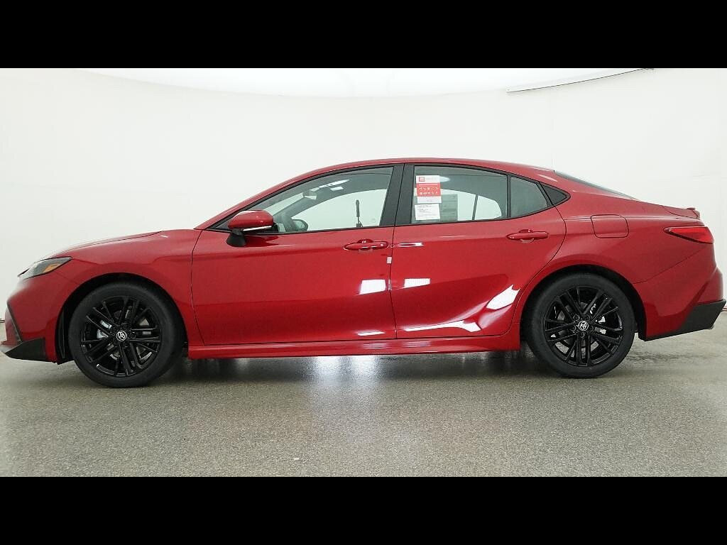 Used 2026 Toyota Camry SE FWD image 62