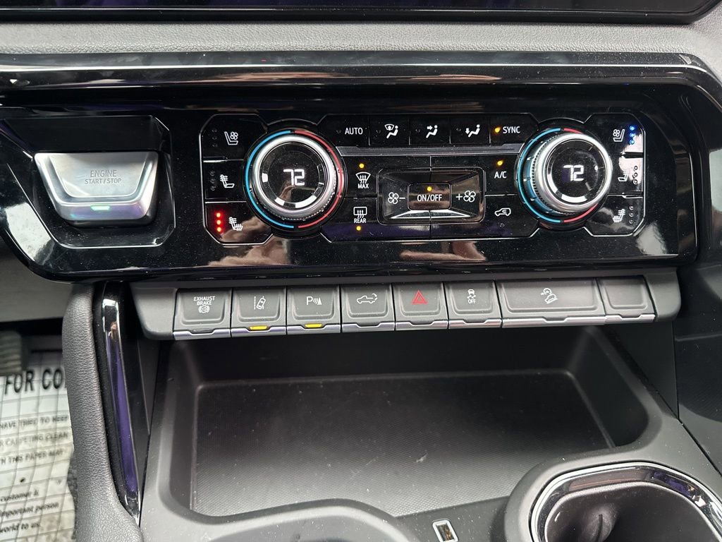 Used 2025 GMC Sierra 2500 AT4 w/ Technology Package image 51