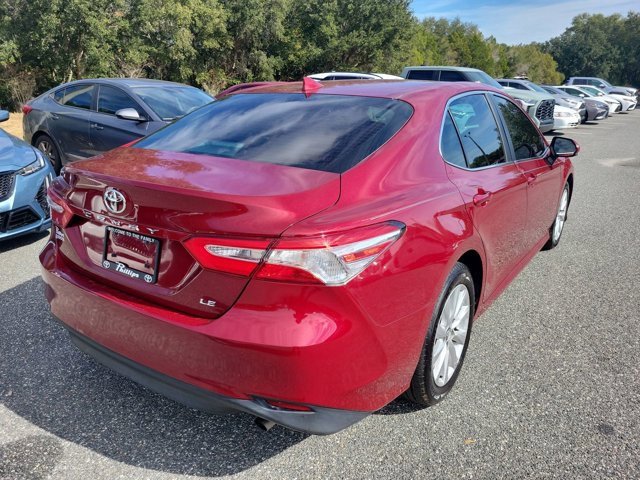 Used 2020 Toyota Camry LE image 10