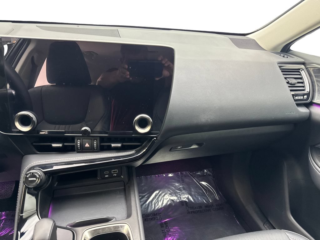 Used 2025 Lexus NX 250 FWD w/ Accessory Package (K3) image 54