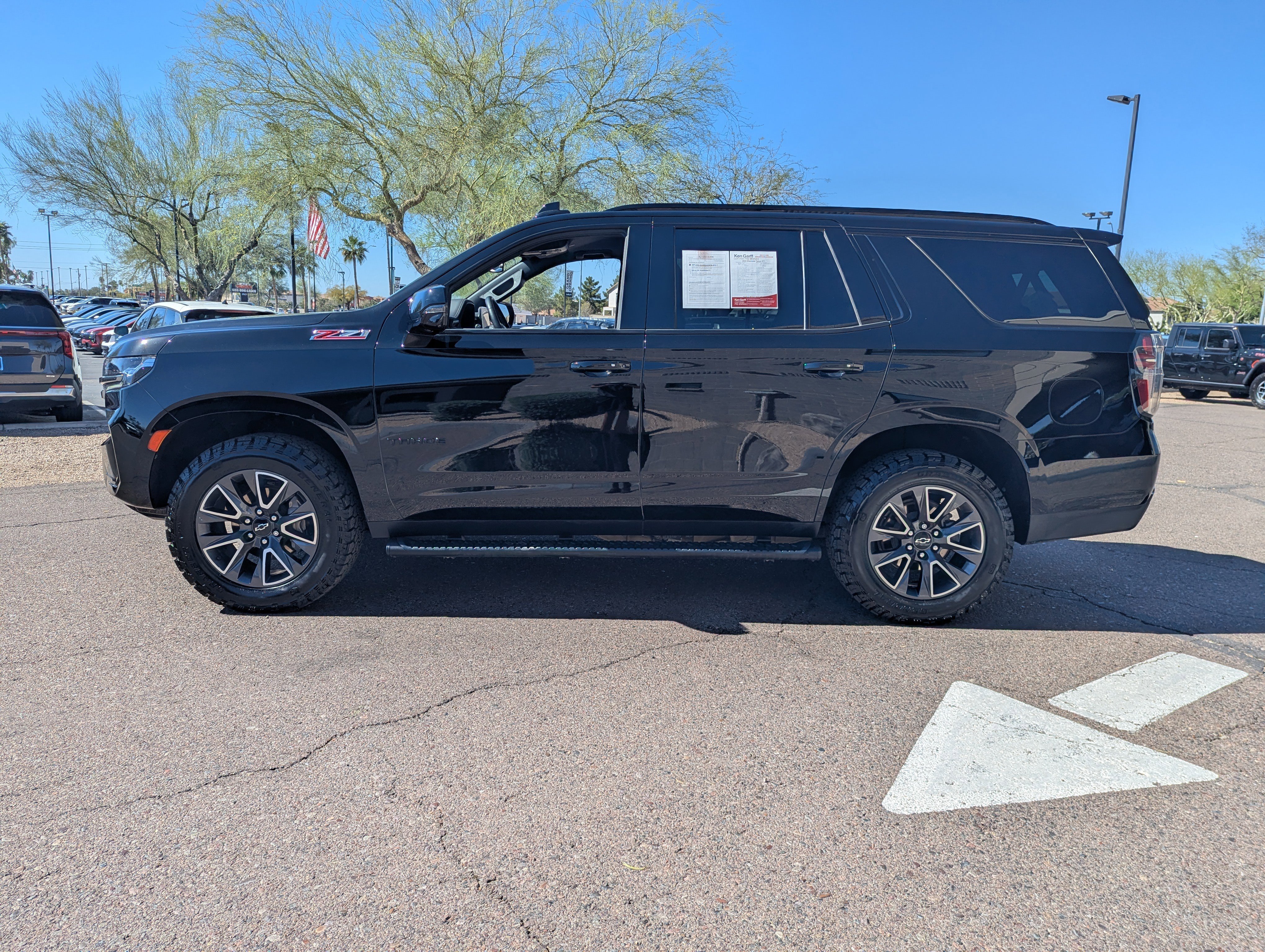 Used 2022 Chevrolet Tahoe Z71 w/ Luxury Package image 5