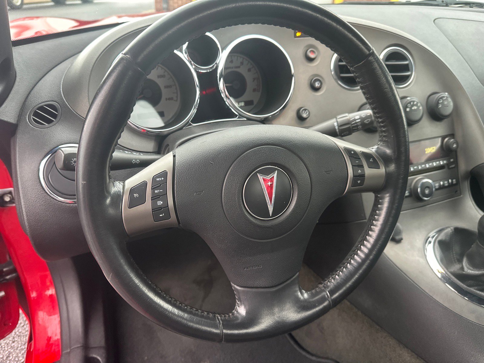 Used 2006 Pontiac Solstice Convertible w/ Premium Package image 18