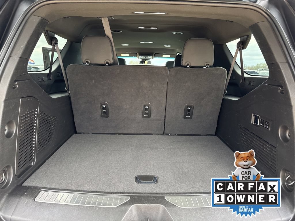 Used 2024 GMC Yukon XL Denali AWD/4WD image 13
