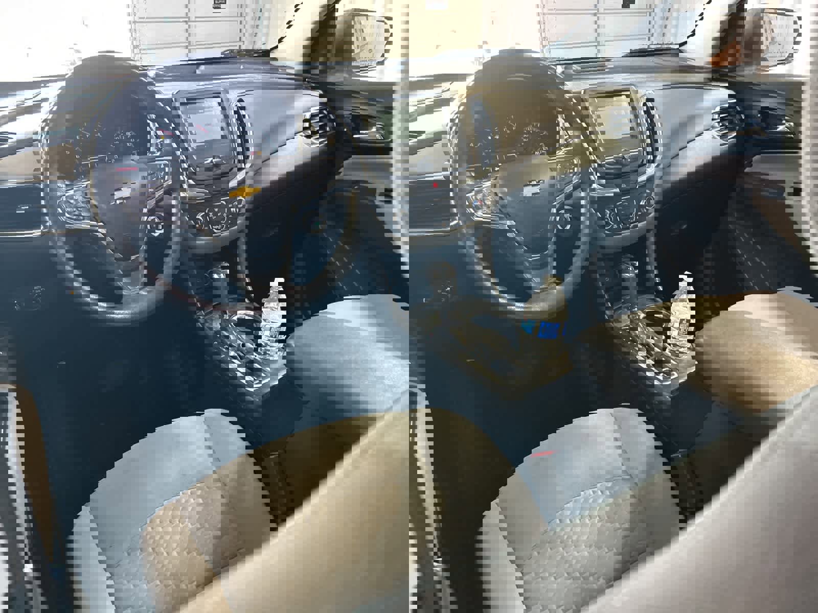 Used 2018 Chevrolet Equinox LS image 22