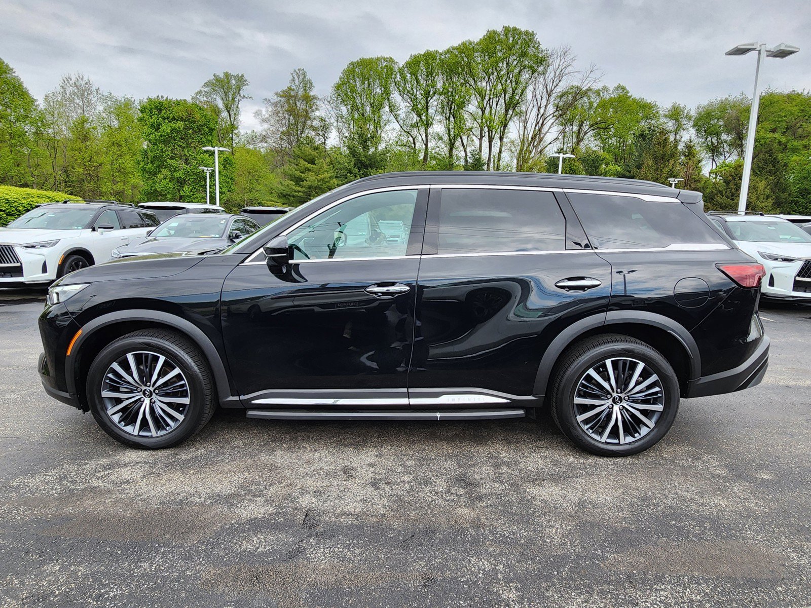 Certified 2023 INFINITI QX60 Autograph AWD/4WD image 4