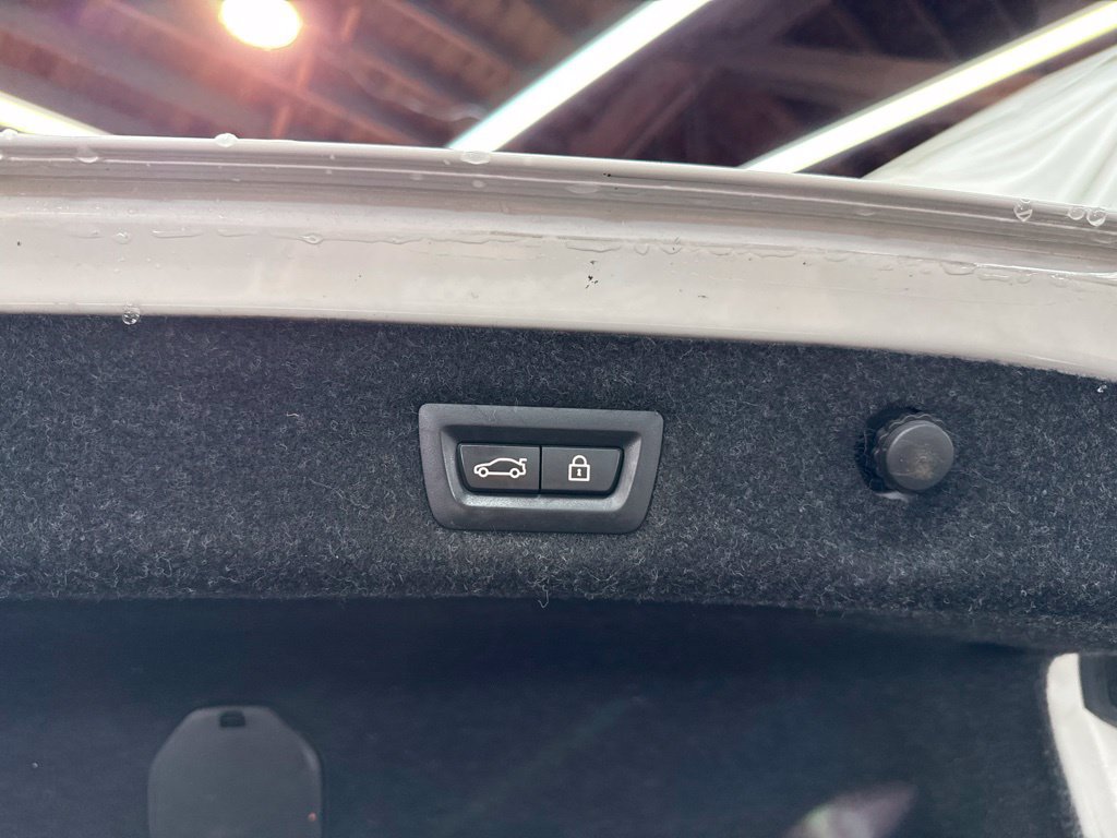 Used 2018 BMW 530i xDrive AWD/4WD image 7