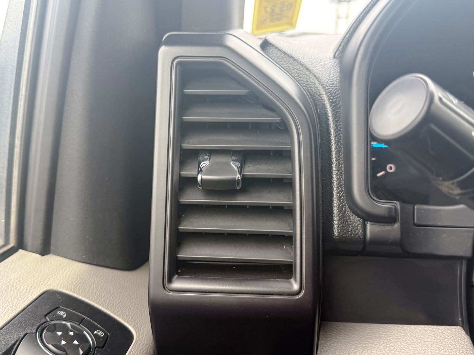 Used 2019 Ford F150 XL w/ Equipment Group 101A Mid AWD/4WD image 39