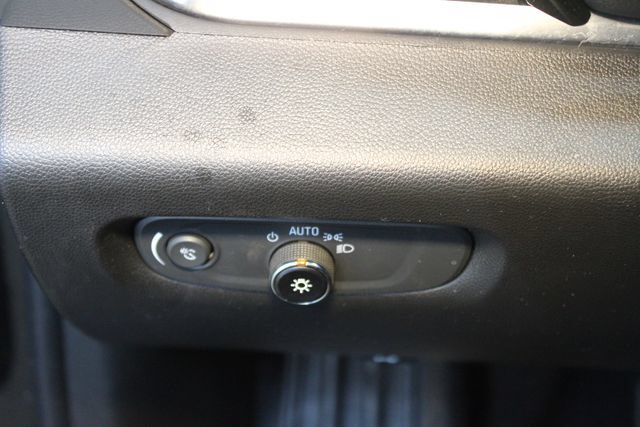Used 2022 Chevrolet Traverse LT AWD/4WD image 16