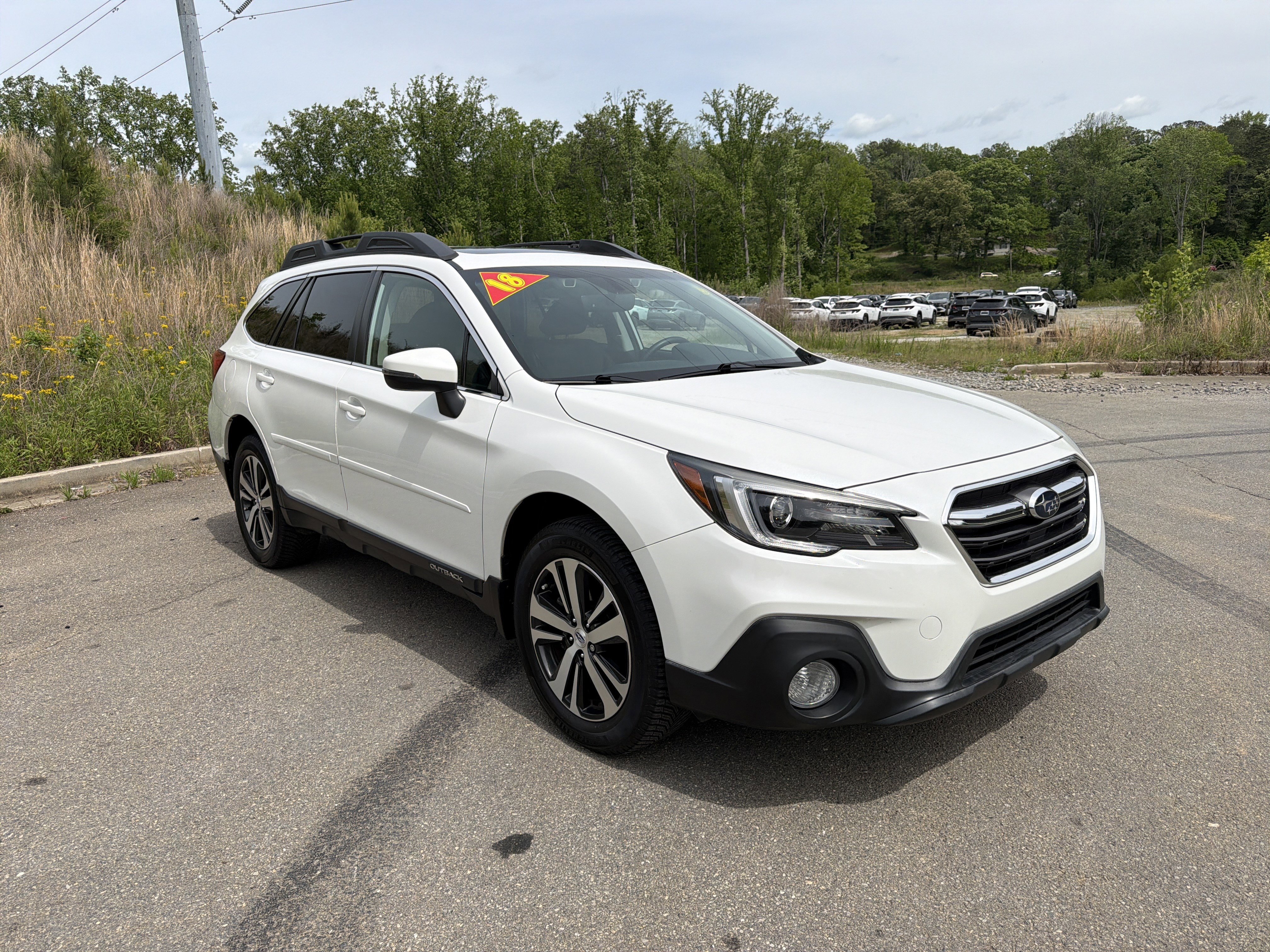 Used 2018 Subaru Outback 2.5i Limited AWD/4WD image 3