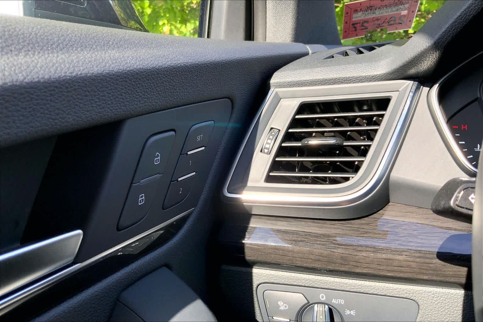 Used 2019 Audi Q5 2.0T Premium Plus AWD/4WD image 34