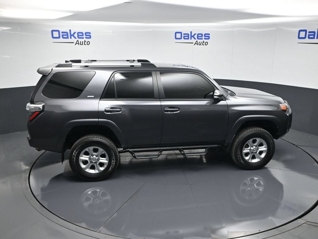 Used 2021 Toyota 4Runner SR5 Premium w/ Moonroof Package AWD/4WD image 57